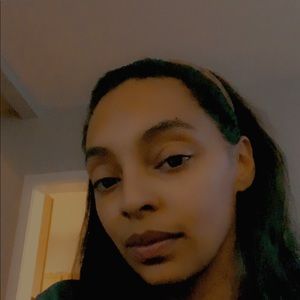 Meet your Posher, Sharrah